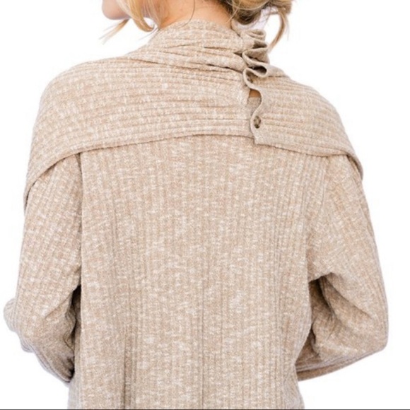 Evy’s Tree Sweater Jessica in Oatmeal Luxury Wrap Sweater Size Large / XL - Picture 5 of 14